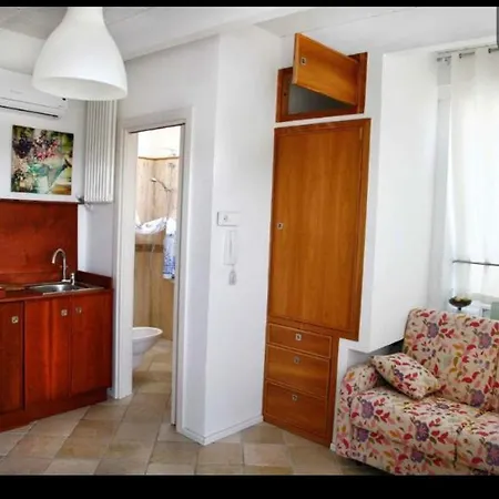 Le Tre Civette فندق مبيت وإفطار 3*